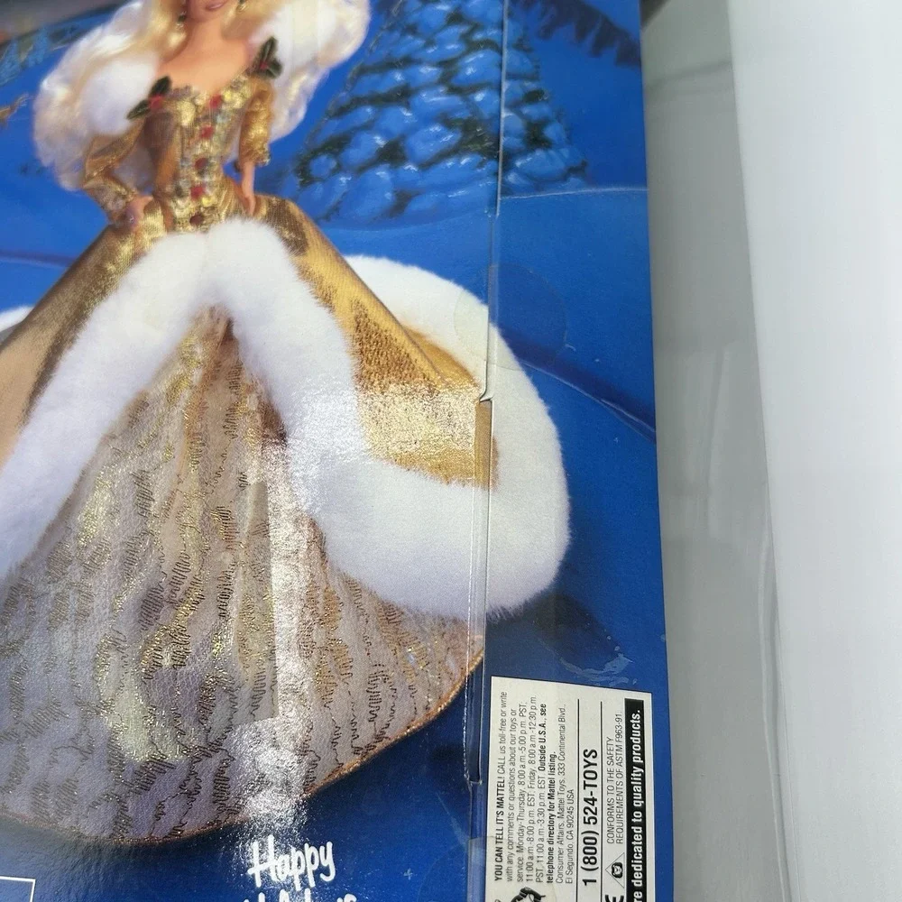 1994 Happy Holidays Special Edition Barbie NIB! Green Eyes But Brown On Box12155